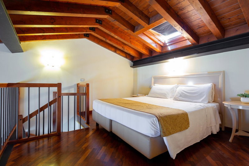 Domina Borgo degli Ulivi - Garda Lake, Gardone Riviera, Italy