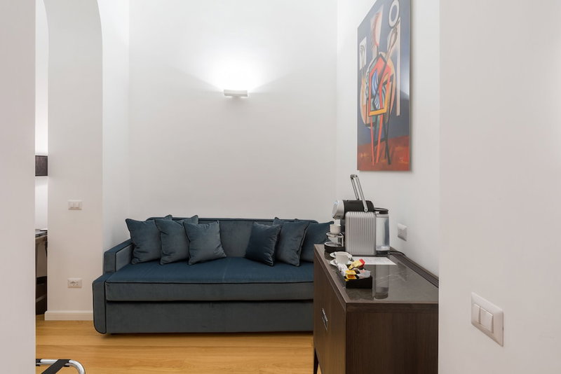 Les Diamants Spanish Steps Suite, Rome, Italy