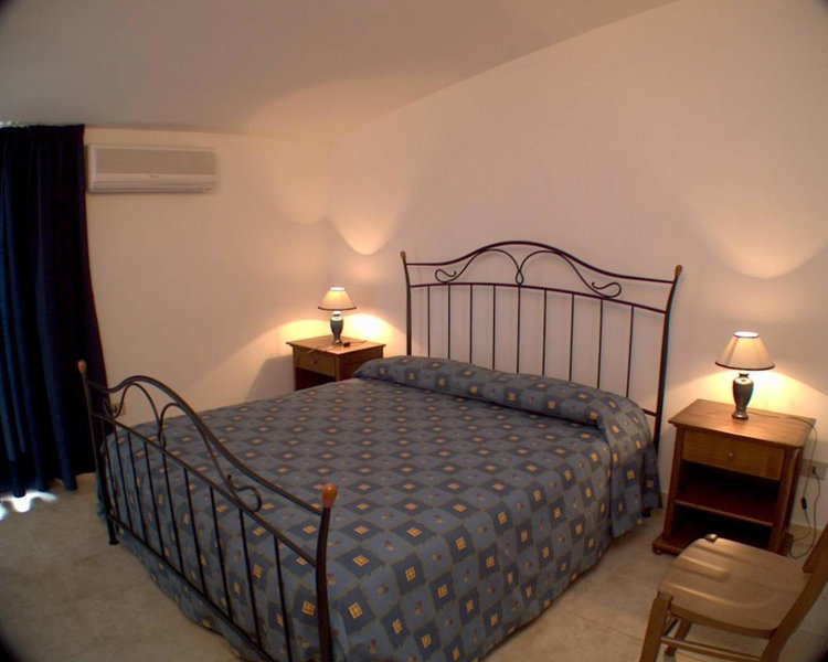 Residence Gnura Momma, Locri, Italy