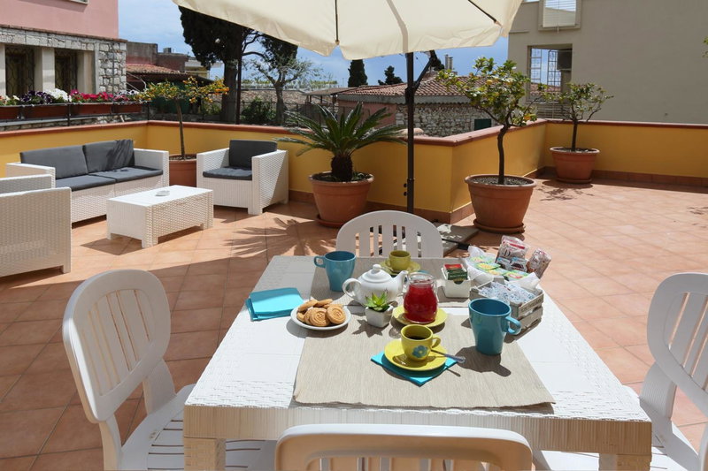 La Cartolina Apartment, Taormina, Italy