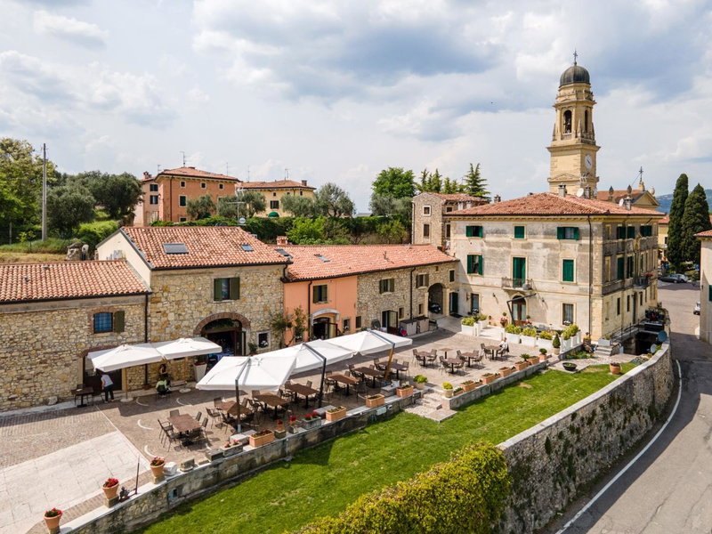 Castrum Wine Relais - Albergo Diffuso, San Pietro in Cariano, Italy