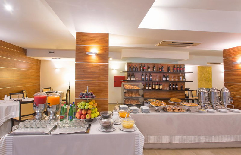 Virgilio Grand Hotel, Sperlonga, Italy