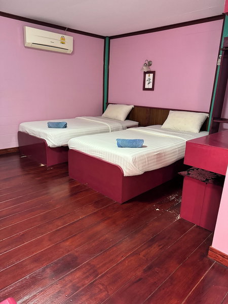 Haad Somboon House, Bang Saphan, Thailand