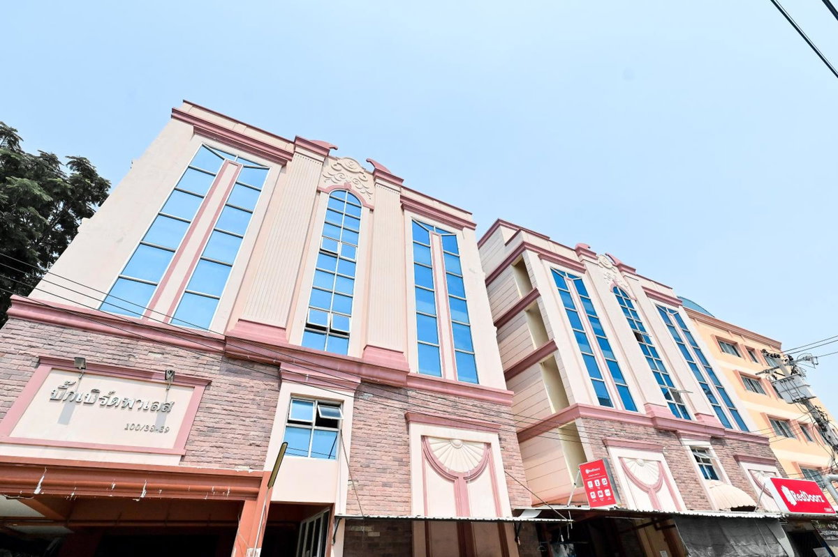 Hotel · Big Bird Palace Ladprao 71, Bangkok