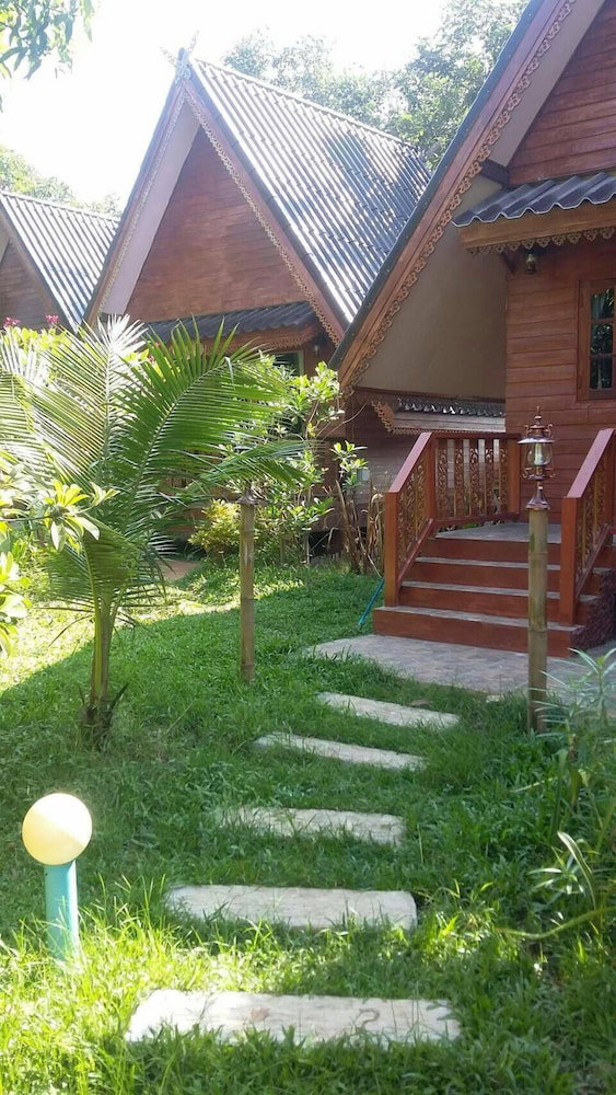 Himawari Restaurant & Cottage, Thailand
