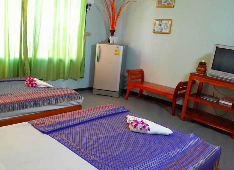 Suanphet Riverview Resort, Tha Yang, Thailand