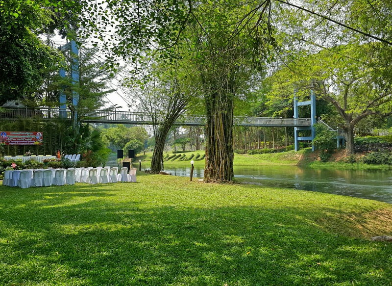 Suanphet Riverview Resort, Tha Yang, Thailand