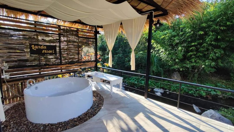 Lunda Orchid Resort, Suan Phung, Thailand