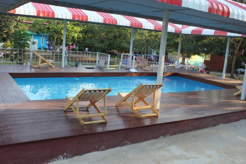 Rai Phurak Resort, Suan Phueng, Thailand