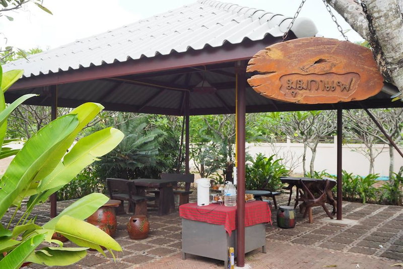 Country Inn 304, Si Maha Phot, Thailand