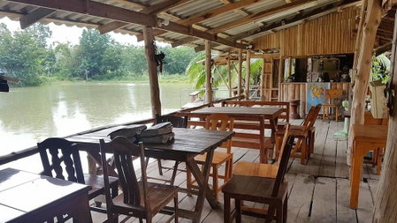 Jorakae Sampan Resort, U Thong, Thailand