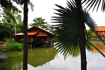 Jorakae Sampan Resort, U Thong, Thailand