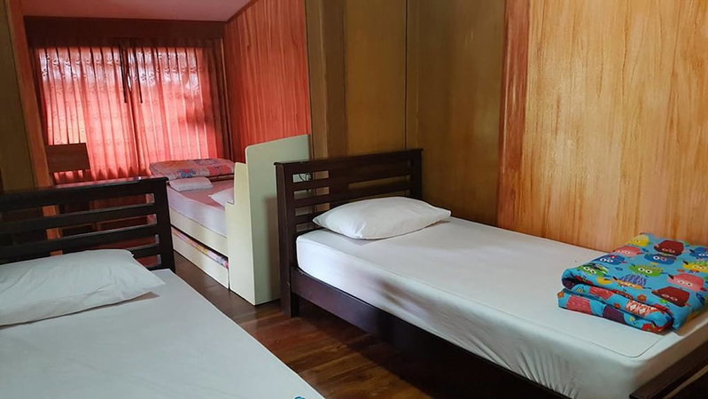 Jorakae Sampan Resort, U Thong, Thailand