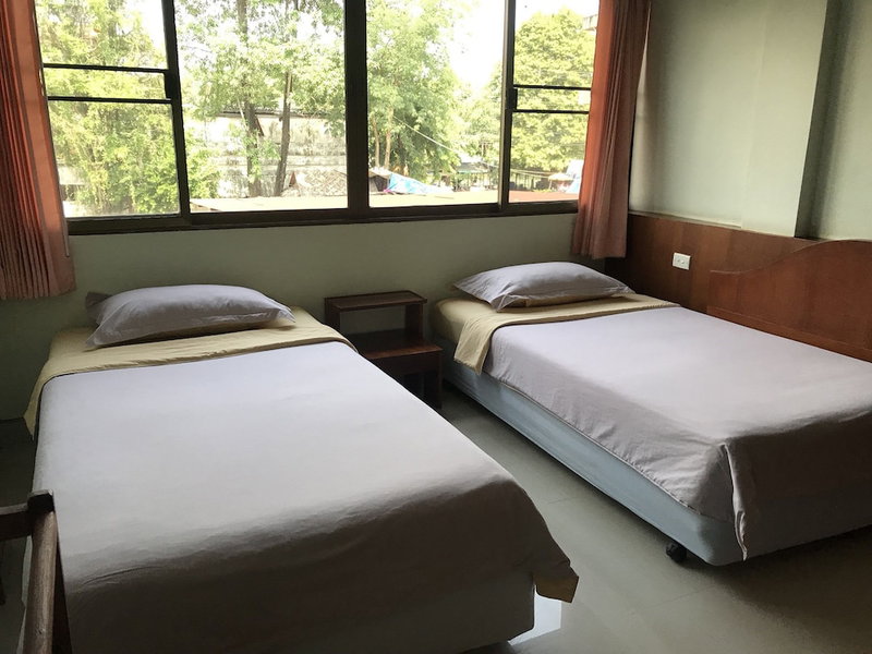 Sirimongkol Hotel, Kabin Buri, Thailand
