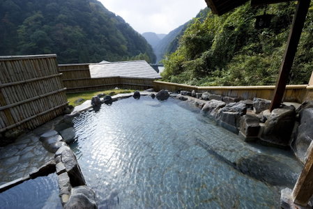 Tsuetate Keiryu no Yado Daishizen, Oguni, Japan