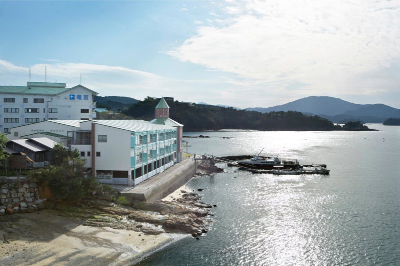 Uminoyasuragi Hotel Ryugu, Kami Amakusa, Japan