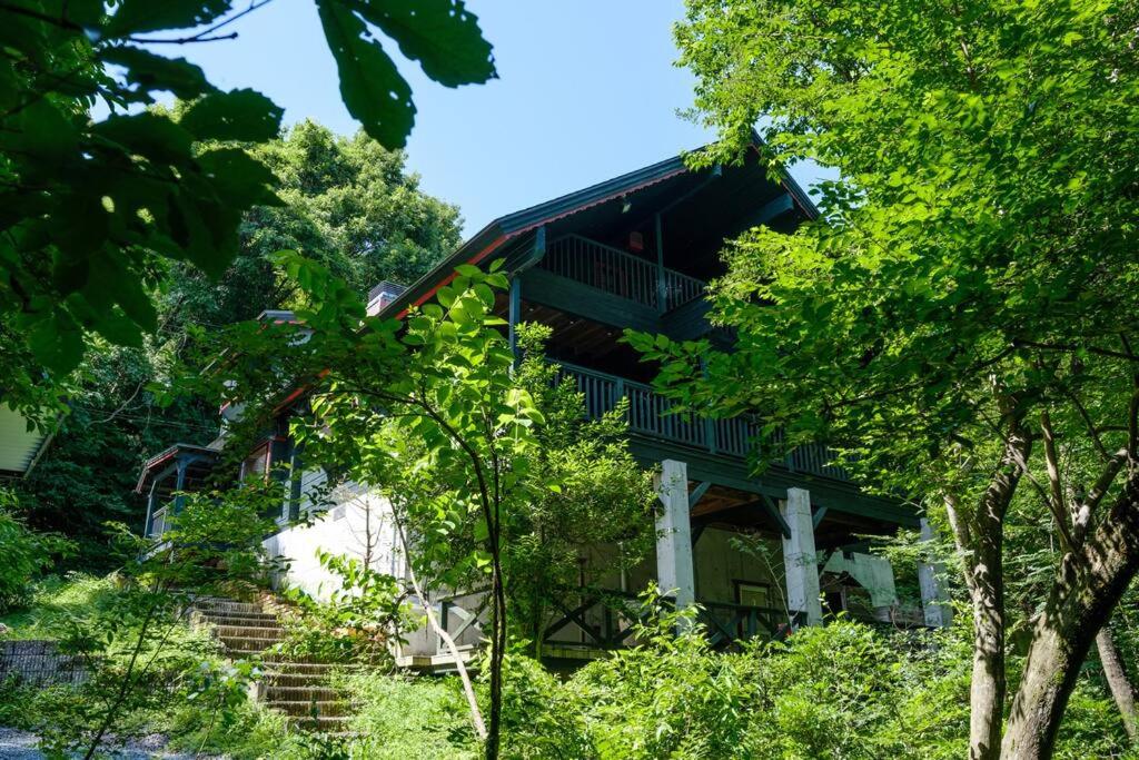 Yuki-no Hana Sansou, Japan