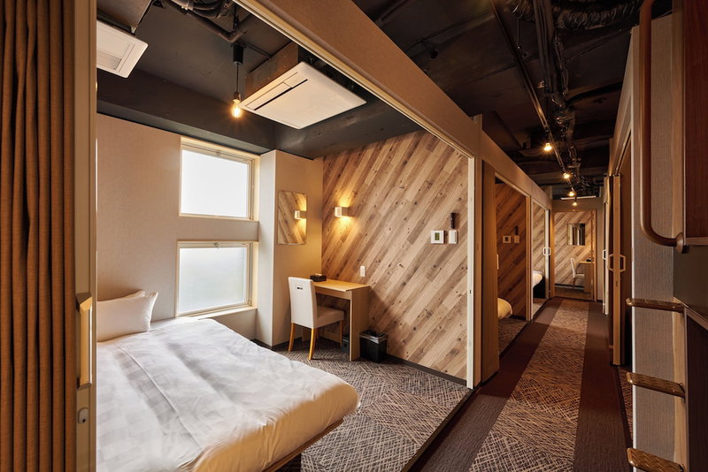 Capsule Hotel CONTINUE Njojo-Kita, Kyoto, Japan
