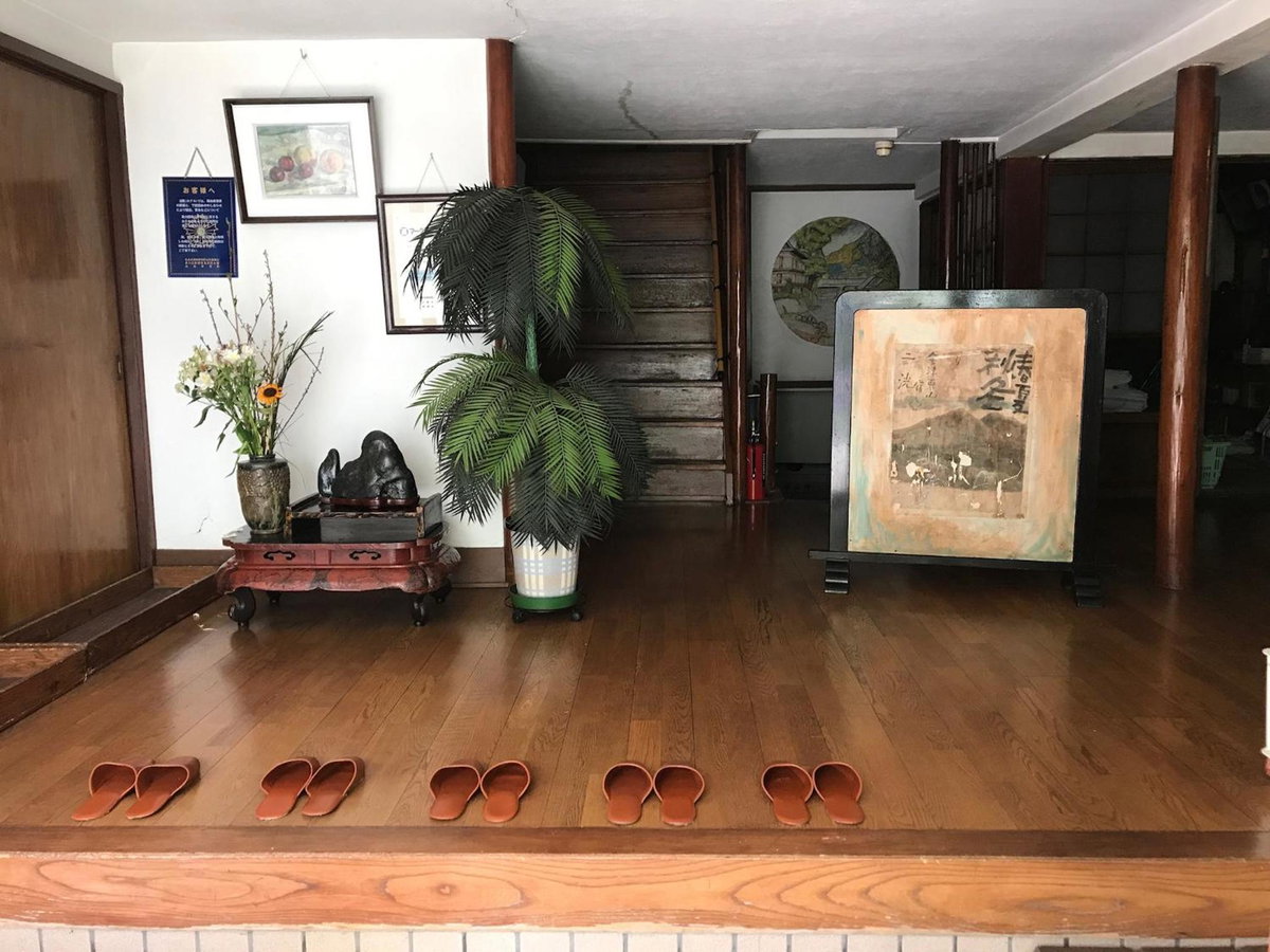 Niko Ryokan, Japan