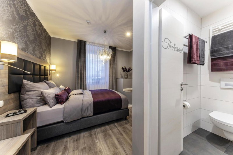 Apartmenthaus Burgenheimat in Rhens bei Koblenz, Rhens, Germany