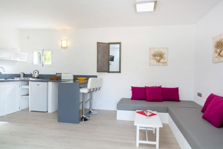 Bungalows Sa Sargantana, Playa Migjorn, Spain