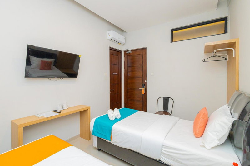 Sans Hotel Bobosini Malang by RedDoorz, Malang, Indonesia