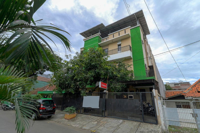 RedDoorz Plus near Trisakti University, Jakarta, Indonesia