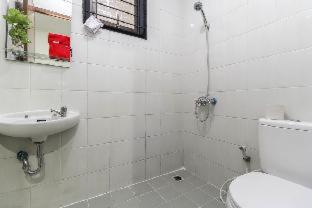 RedDoorz Plus near Trisakti University, Jakarta, Indonesia