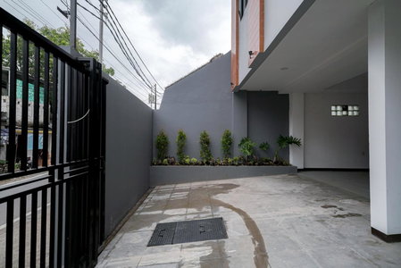Sans Hotel Max Living Cengkareng, Jakarta, Indonesia
