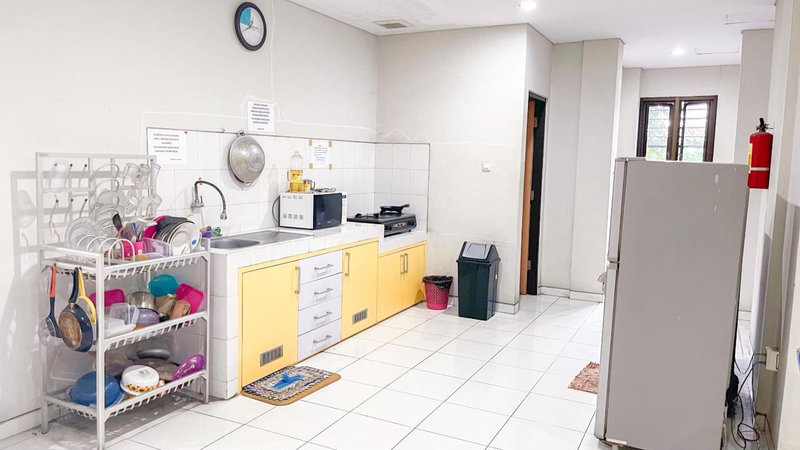 Cozynest Tenggilis, Surabaya, Indonesia