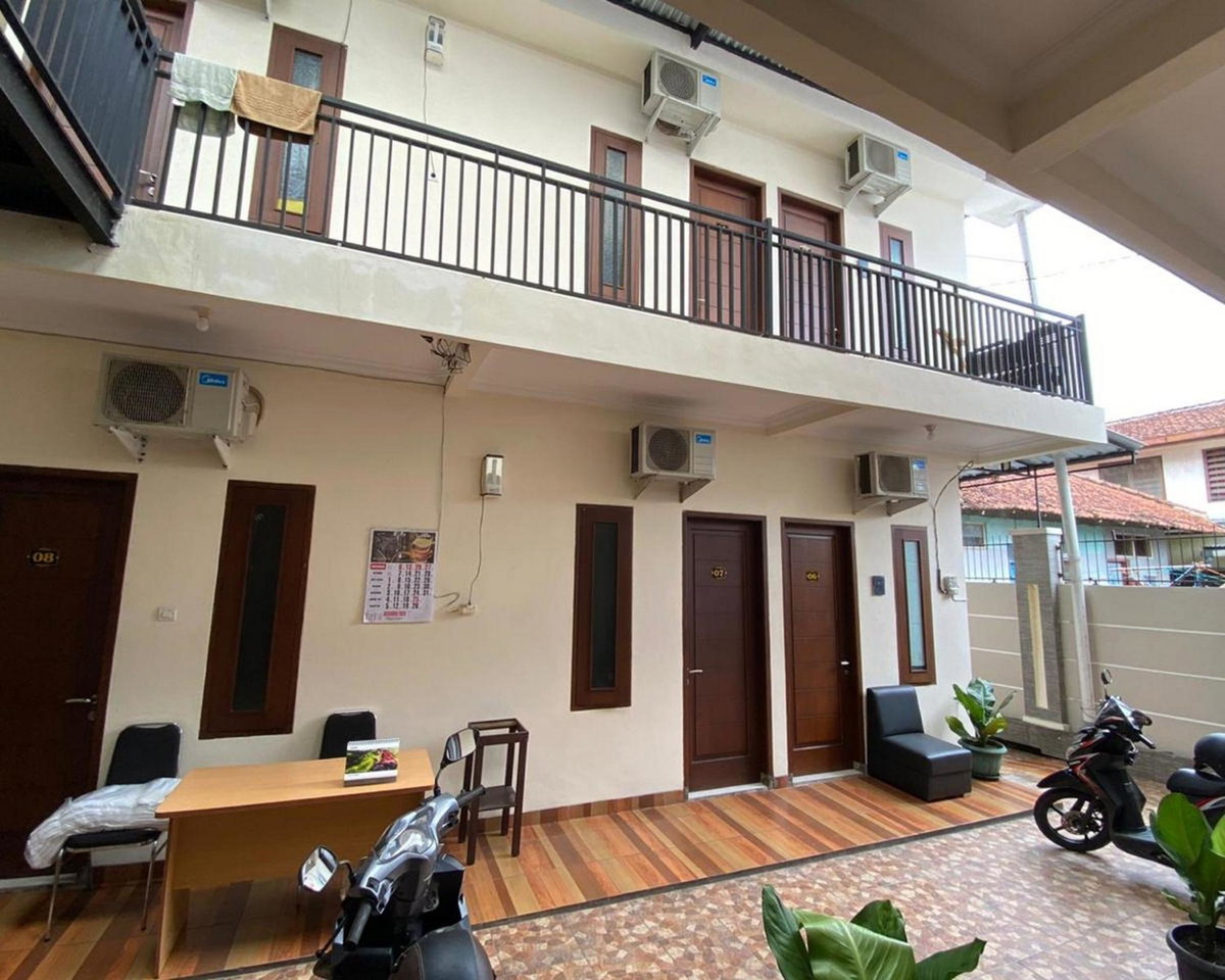 Hotel · Jatiwinangun Homestay near GOR Satria Purwoketo Mitra RedDoorz, Purwokerto
