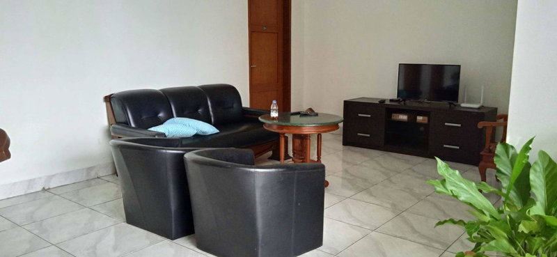 Guest House Pinarak 2 Syariah near GOR Satria Purwokerto Mitra RedDoorz, Purwokerto, Indonesia