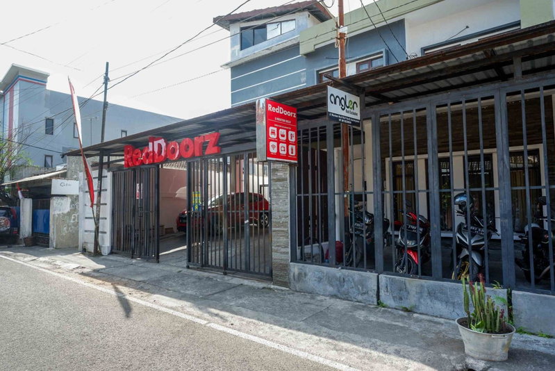 RedDoorz @ Kratonan Solo, Solo, Indonesia