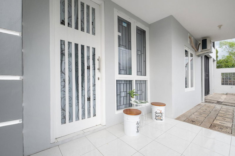 Hotel O Nareswari Guest House Syariah, Magelang, Indonesia