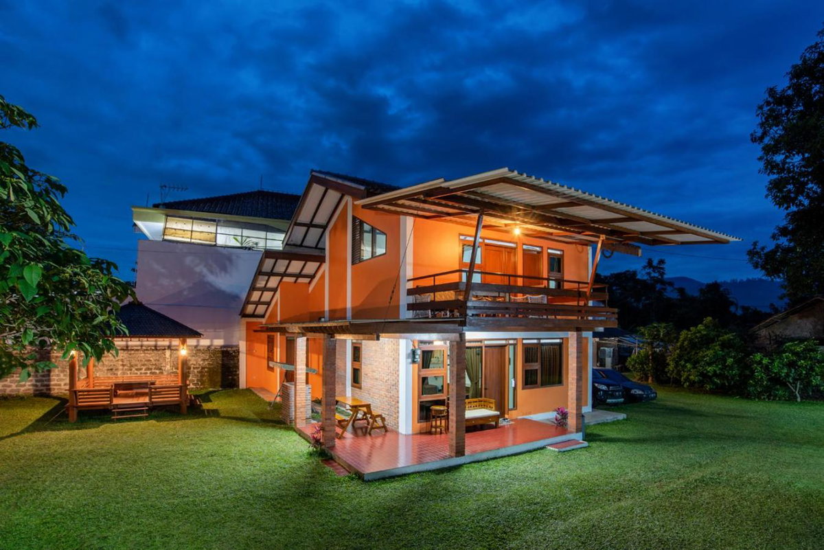 Hotel · Prananto's Villa, Lembang