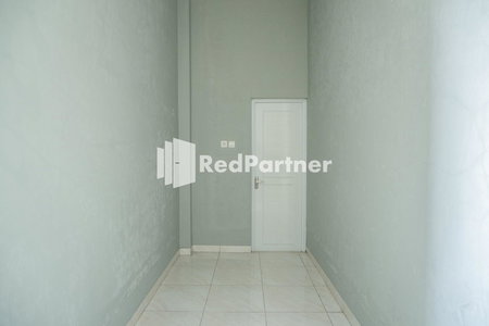 Athena House Syariah Near The Park Mall Solo Baru Mitra RedDoorz, Sukoharjo, Indonesia