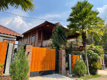 Tomohon Private Pool Villa Batu, Malang, Indonesia