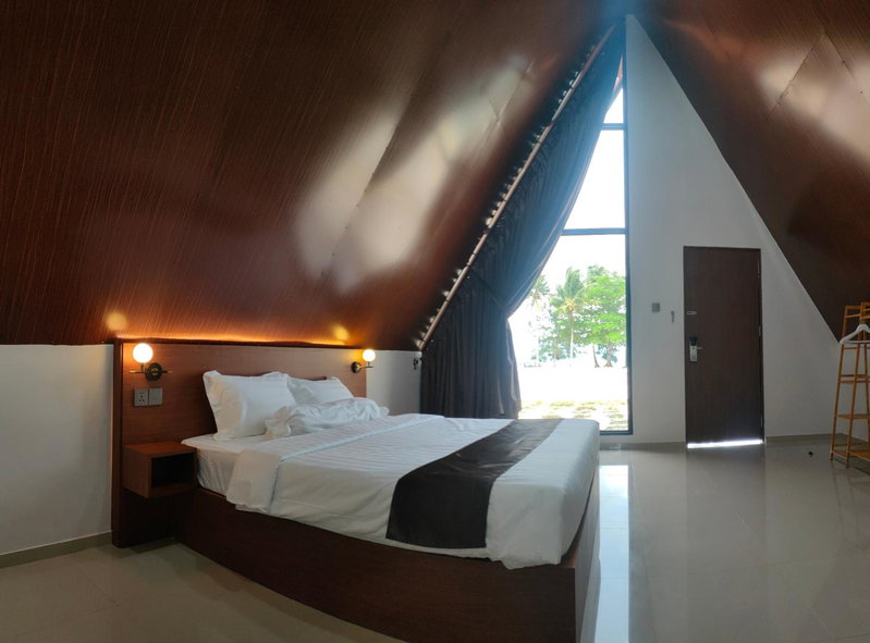 Kawaland glamping resort, Teluk Bakau, Indonesia