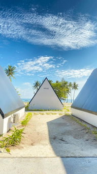 Kawaland glamping resort, Teluk Bakau, Indonesia