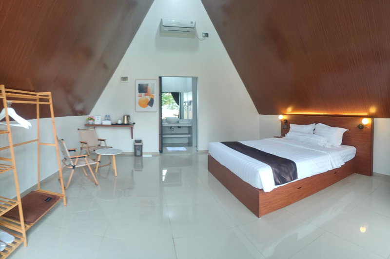 Kawaland glamping resort, Teluk Bakau, Indonesia