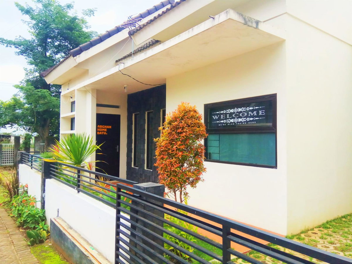 Hotel · Abghan Home Batu 2BR, Batu