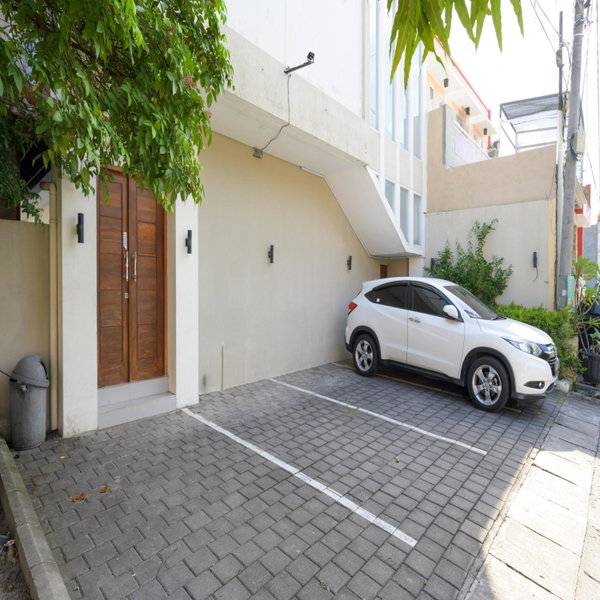 RedDoorz Plus at Kencana Residence Jimbaran, Jimbaran, Indonesia