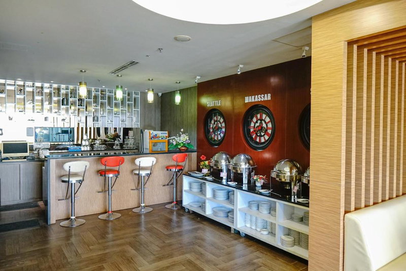 Empress Hotel Makassar City Center by LIFE, Makassar, Indonesia