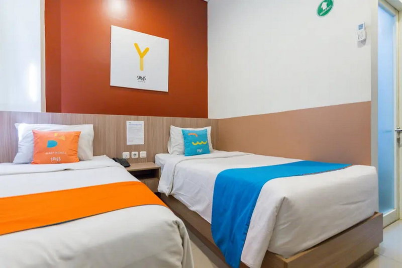 Sans Hotel Rajawali Surabaya by RedDoorz, Krembangan, Indonesia