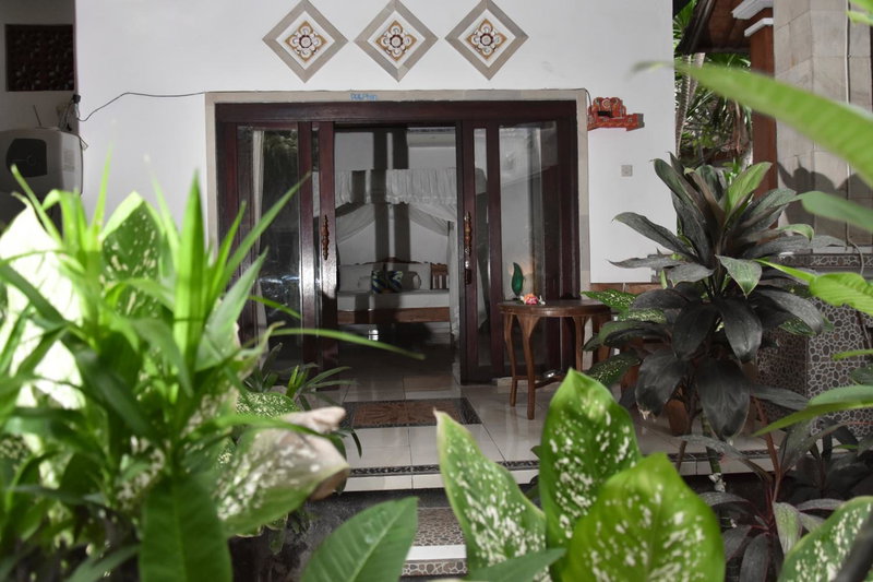 Warung ombak homestay, Amed, Indonesia