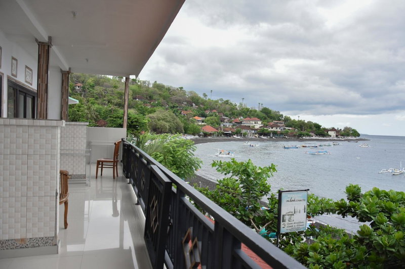 Warung ombak homestay, Amed, Indonesia