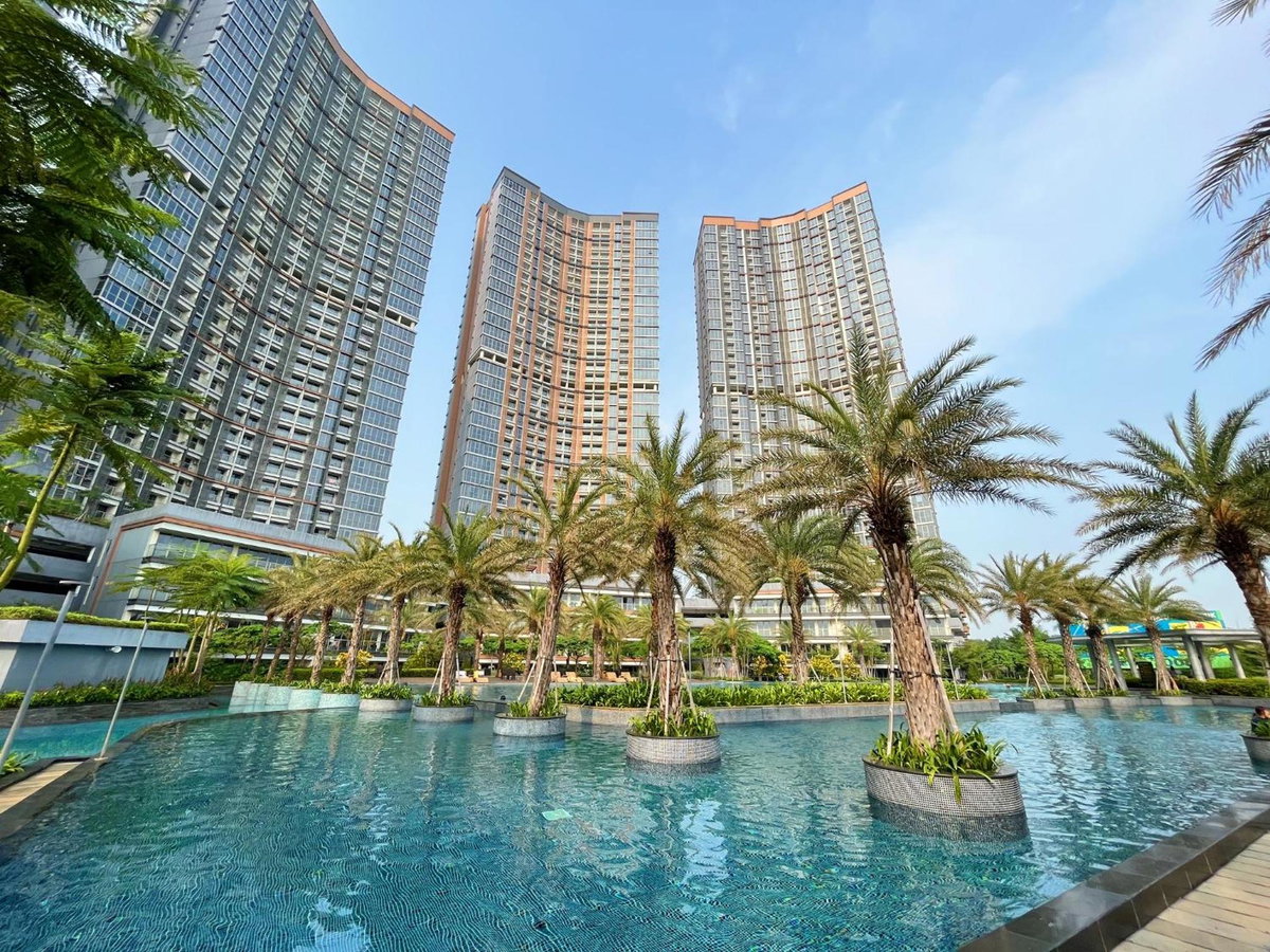 Gold Coast Sea View Apartments by Rentrooms, Indonesia