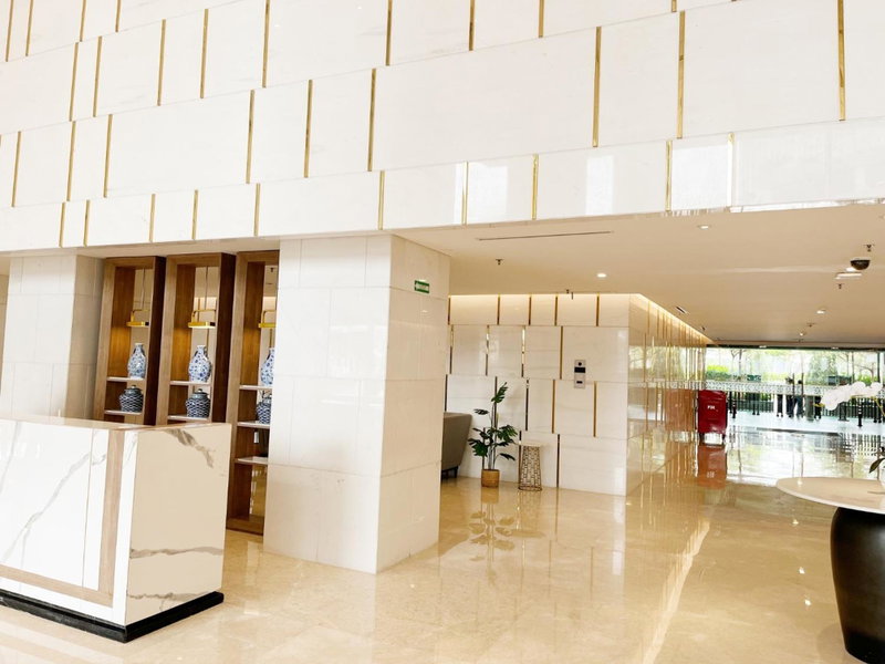 Gold Coast Sea View Apartments by Rentrooms, Jakarta, Indonesia