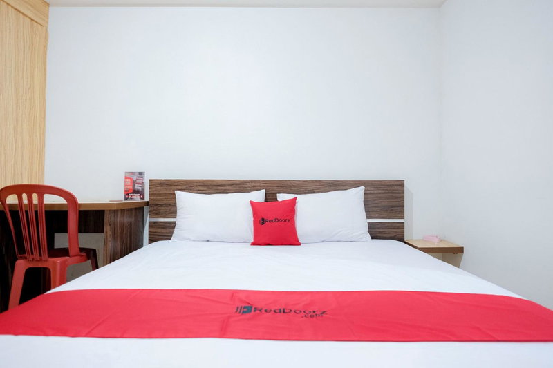 RedDoorz near Tugu Pers Jambi, Jambi, Indonesia