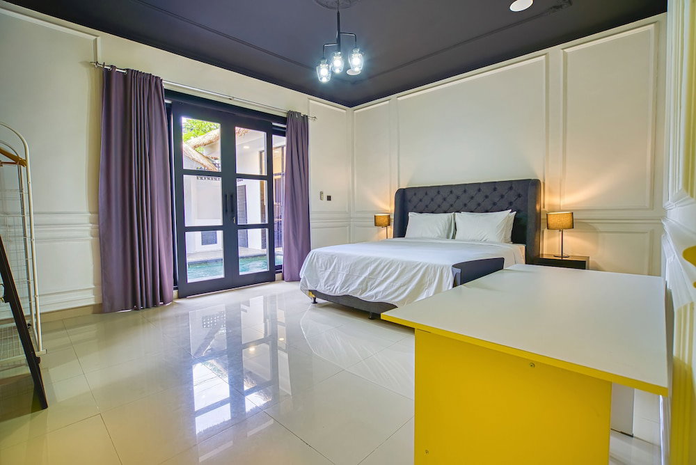 Villa Canberra, Indonesia